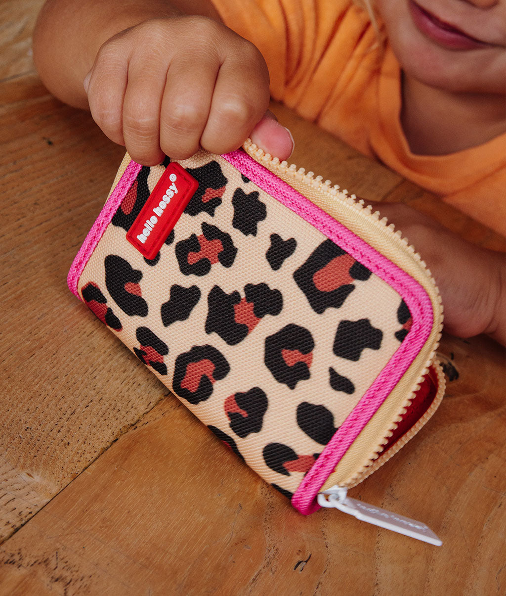 Porta-moedas bege para criança, padrão leopard, rebordo rosa, Hello Hossy