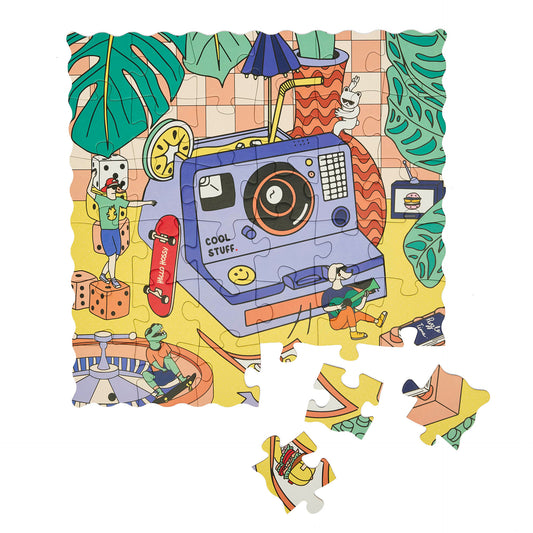 Puzzle infantil Hello Hossy "Click & Chill" parcialmente montado – vista de cima – fundo branco