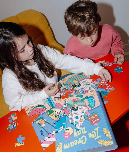 Crianças a brincar com o Puzzle de 96 peças "Ice Cream Day" – ambiente divertido – Hello Hossy