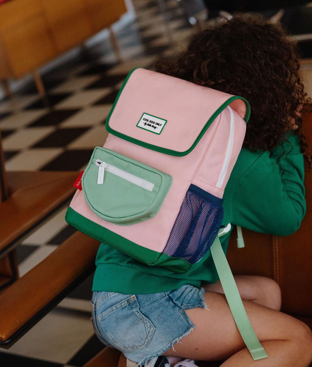 Mochila infantil rosa e verde, bolso frontal em rede Hello Hossy