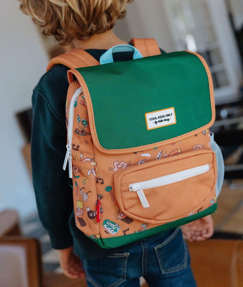 Mochila infantil castanha com estampado de música Hello Hossy