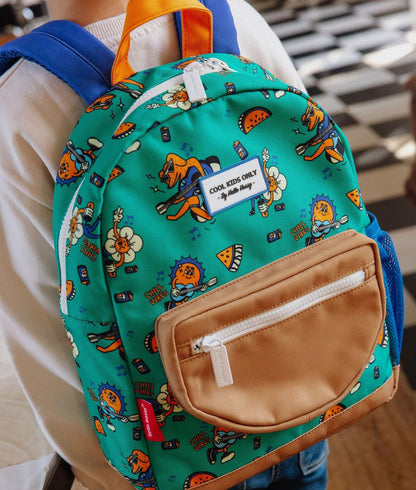 Mochila infantil verde com estampado de animais e bolso Camel Hello Hossy