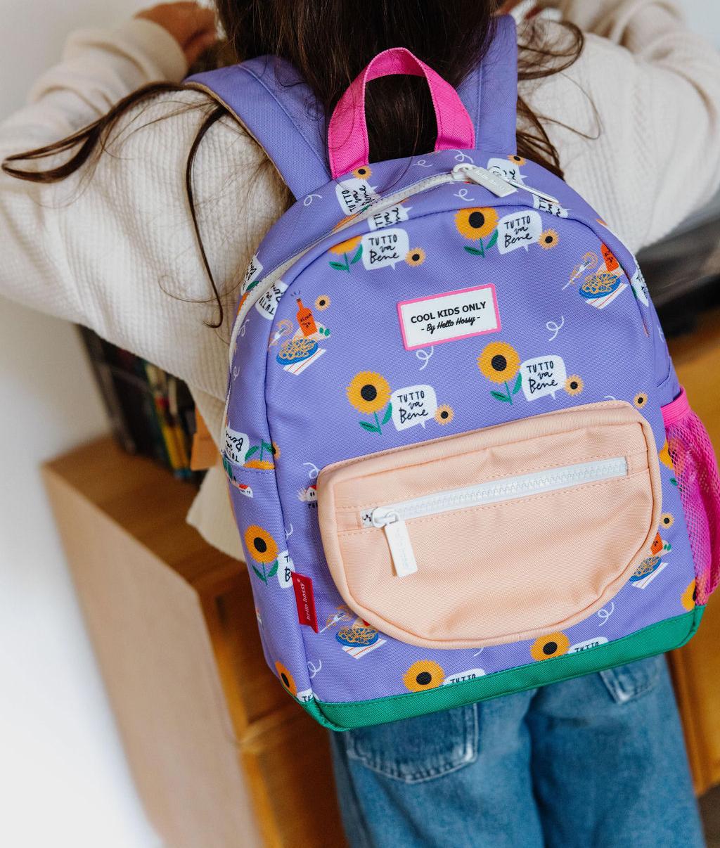 Mochila infantil violeta com estampado de flores e bolso bege Hello Hossy