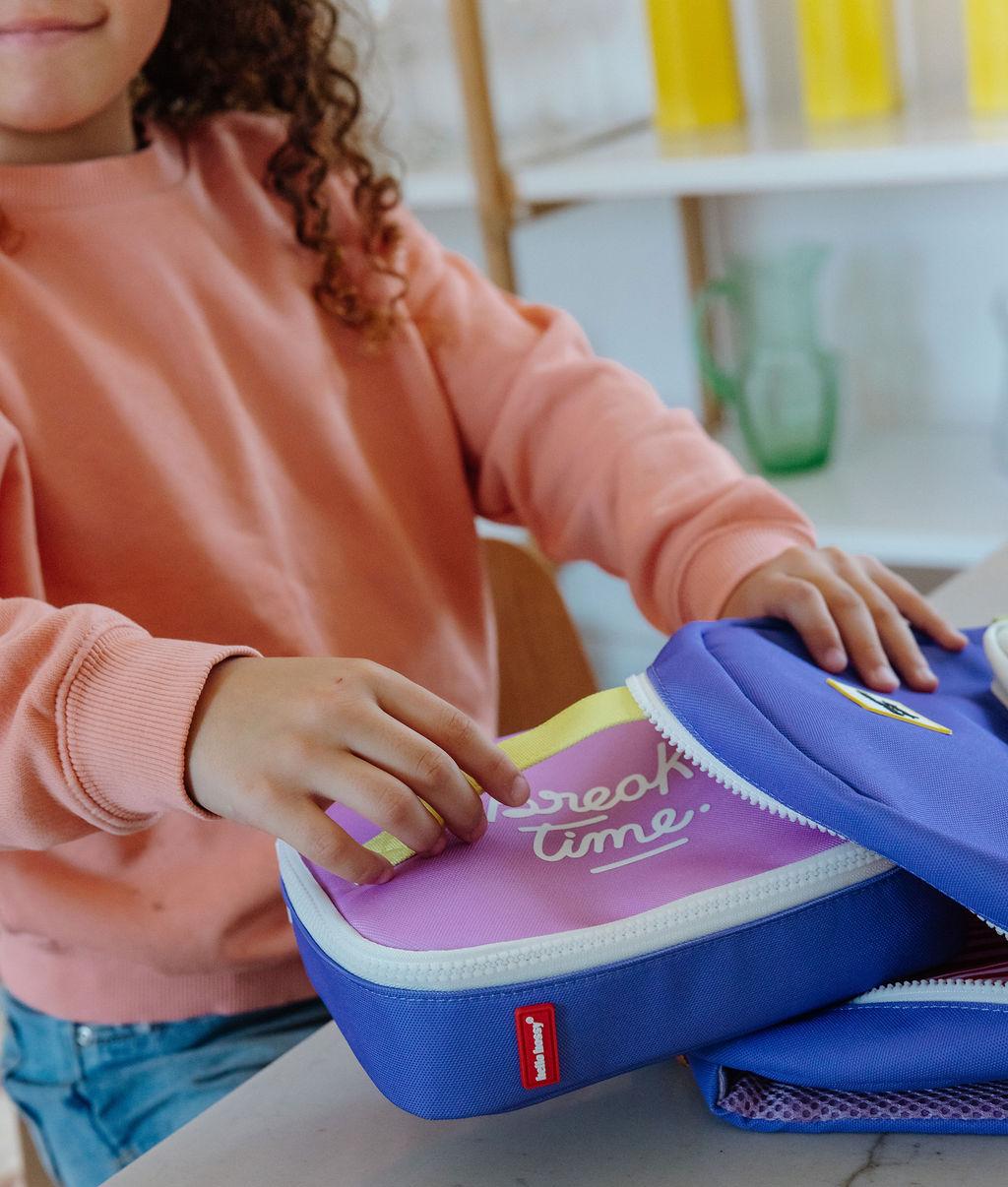 Saco de lanche infantil violeta com detalhe branco e fecho de correr Hello Hossy