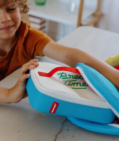 Saco de lanche infantil azul com inscrição verde Hello Hossy