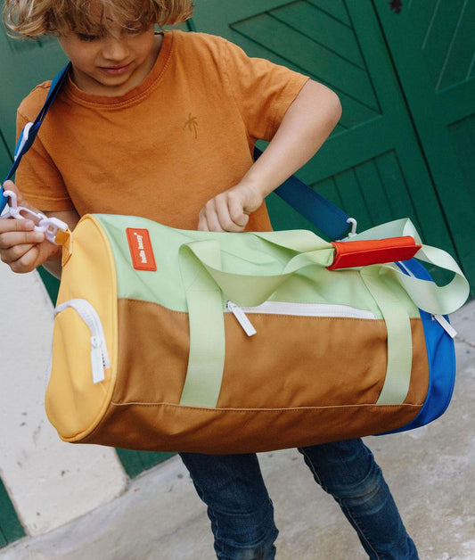Saco de desporto infantil verde, castanho e azul, bolsos com fecho Hello Hossy