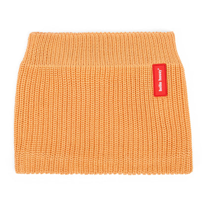 Snood infantil Camel em malha canelada, etiqueta vermelha Hello Hossy