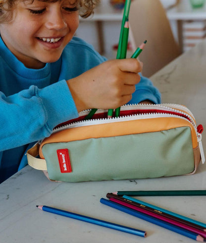 Estojo escolar infantil verde bicolor com vários fechos Hello Hossy