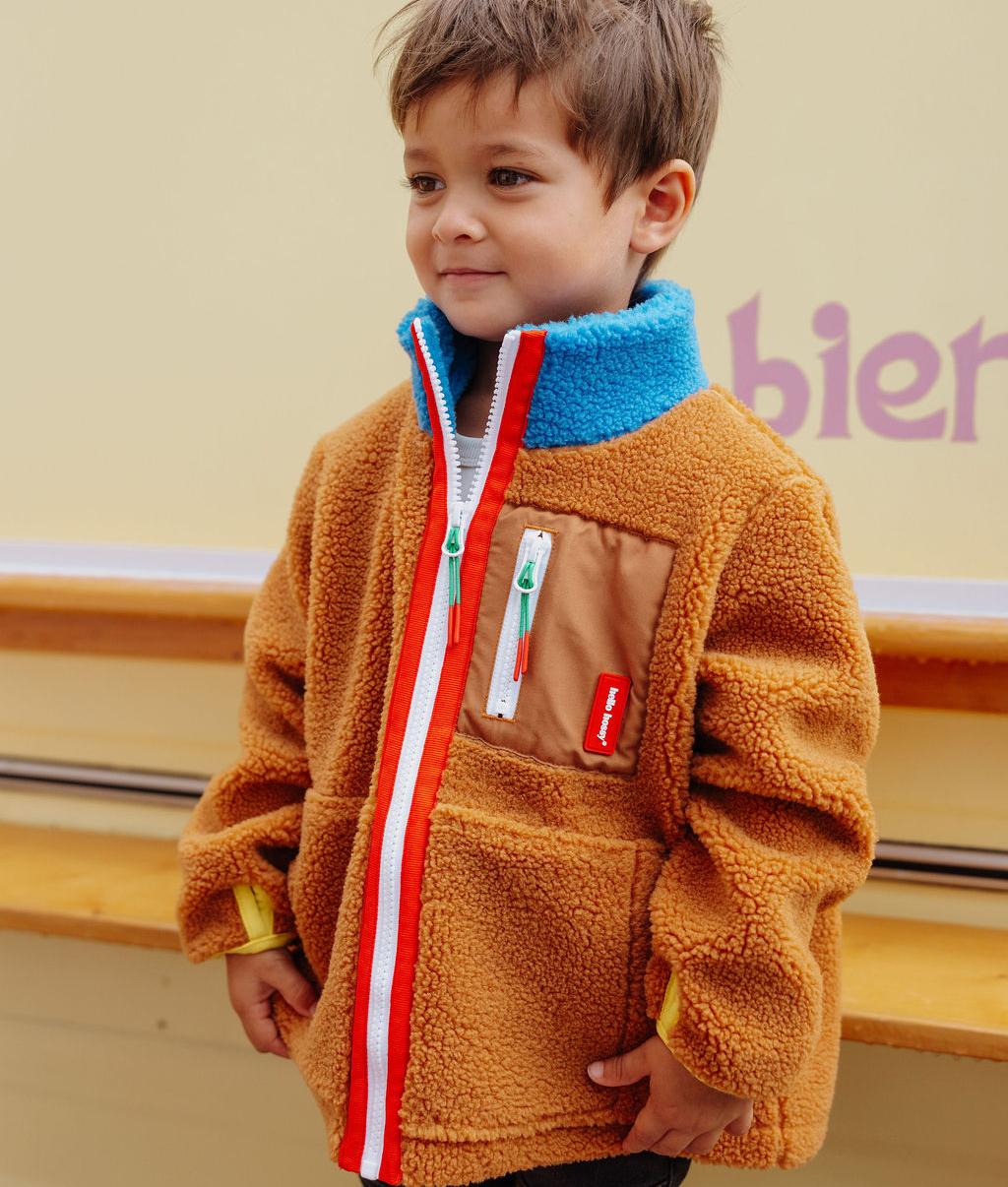 Casaco polar infantil azul e Camel vestido Hello Hossy