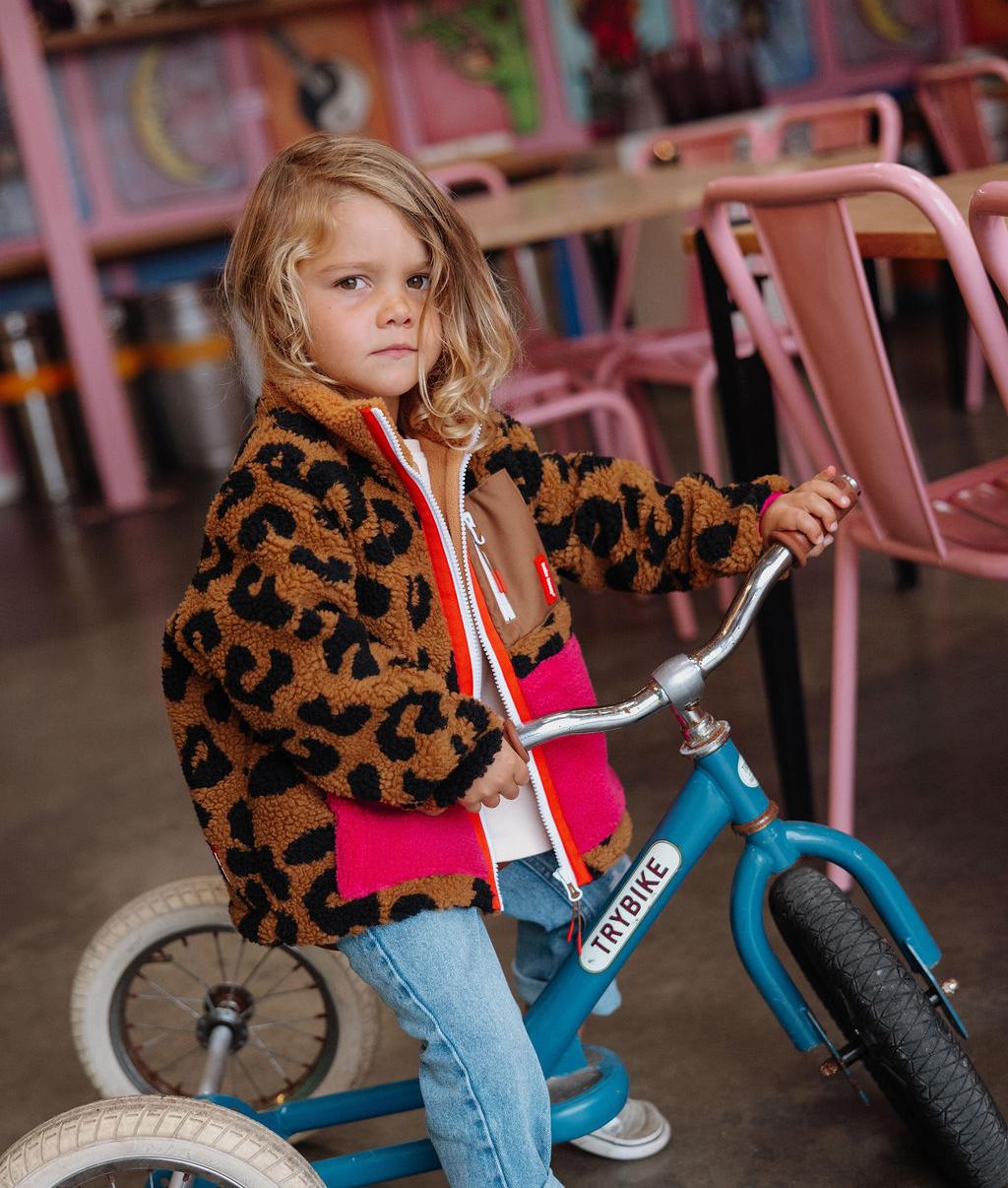 Casaco polar infantil com estampado leopard, usado Hello Hossy