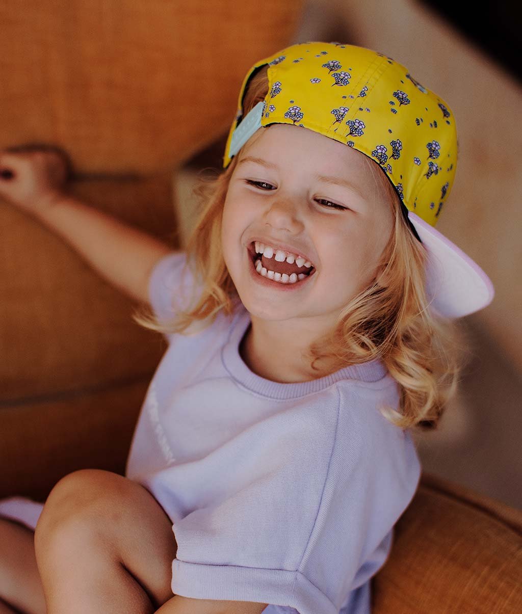 Boné infantil Lemon Flowers, pala reta, ecorresponsável, certificado Oeko-Tex, desde os 9 meses, Cool Kids Only!