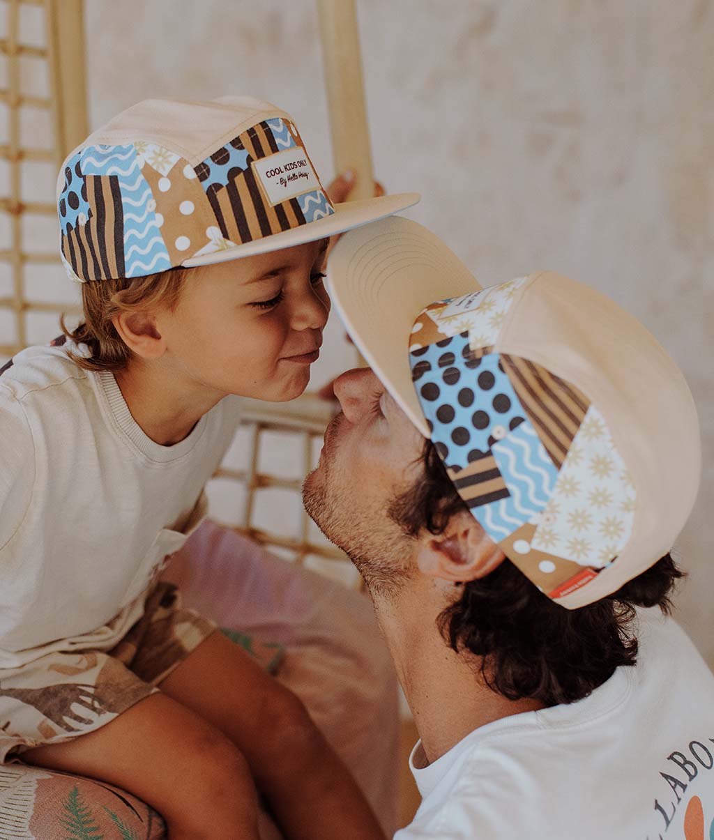 Boné pais e filhos Patchwork, pala reta, matchy-matchy, ecorresponsável, a partir dos 9 meses, Cool Kids Only !